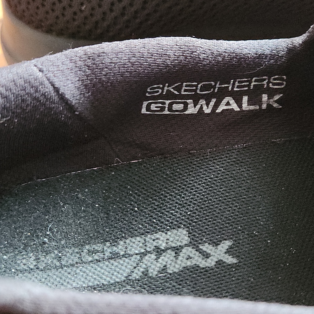 Skechers GoWalk Slip On Sneakers - Picture 2 of 6